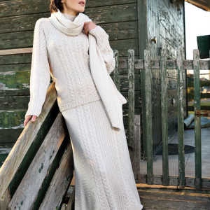 <p>Maglia Morbida con Dettagli Tessili</p>

<p>&nbsp;</p>