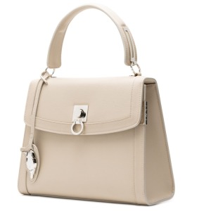 <p>L'ANGUSTINA&nbsp;&nbsp;Modello Signature</p>

<p>&nbsp;</p>