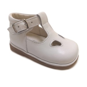 White shoe with two eyes
