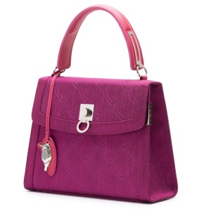 <p>L'ANGUSTINA Modello su misura</p>