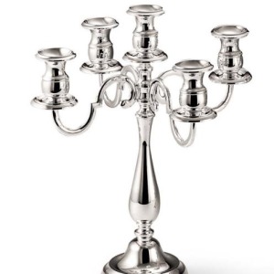 Candelabro 5 fiamme in metallo argentato.