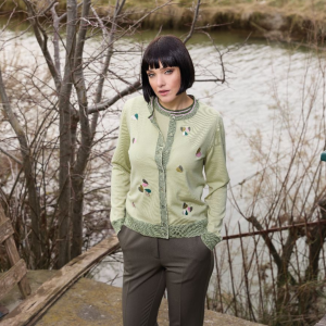 <p>Maglia Donna a Manica Lunga in Filato Misto</p>

<p>&nbsp;</p>