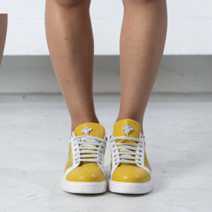 Sneakers in pelle stampata coccodrillo gialla