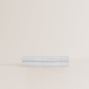 <p>Coppia di copricuscini</p>