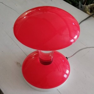 <p>POP UP lampada da tavolo &nbsp;</p>