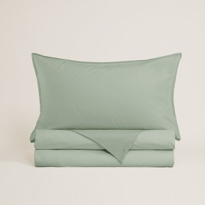 <p>Set copripiumone in Percalle</p>