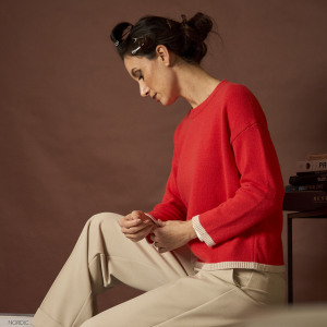 Women's Crew Neckline Round Neck mit Kontrastprofilen